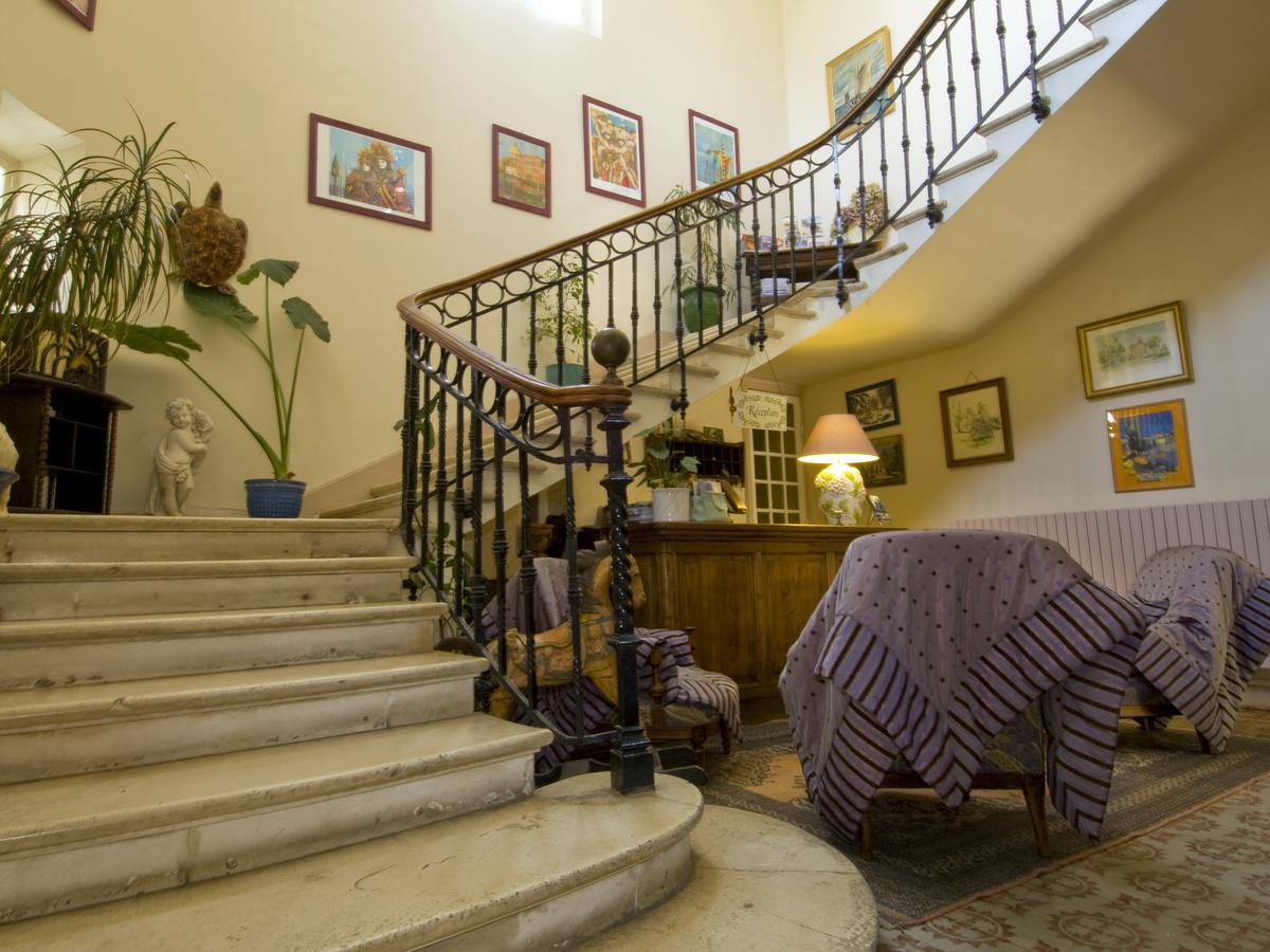 Le Mogador Chateau Du Martinet Violès Kültér fotó